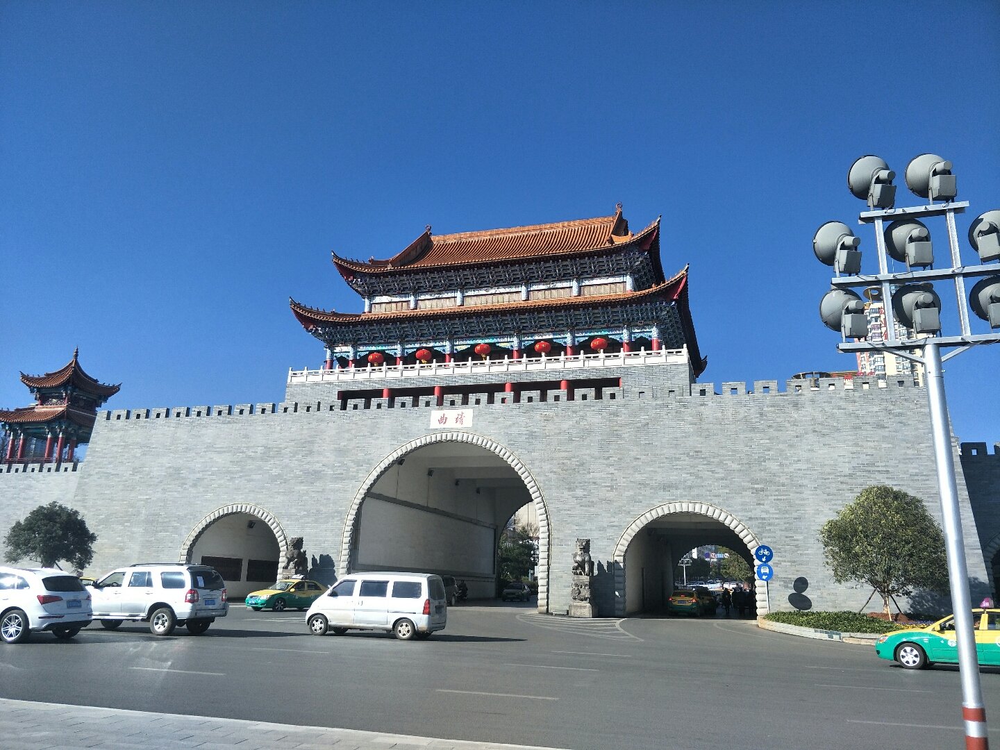 曲靖旅游景点_曲靖_曲靖美食