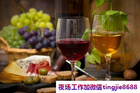 牡丹江夜场招聘模特歌手.发掘你的音乐潜力.牡丹江酒吧招募女服务员——捷报频传的招聘会，人才市场的繁荣景象"